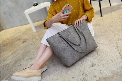 The New Spring and Summer European Women Shoulder Bag