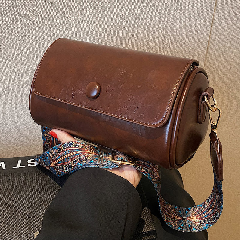 Trendy Spring Versatile Wide-strap Shoulder Messenger Bag