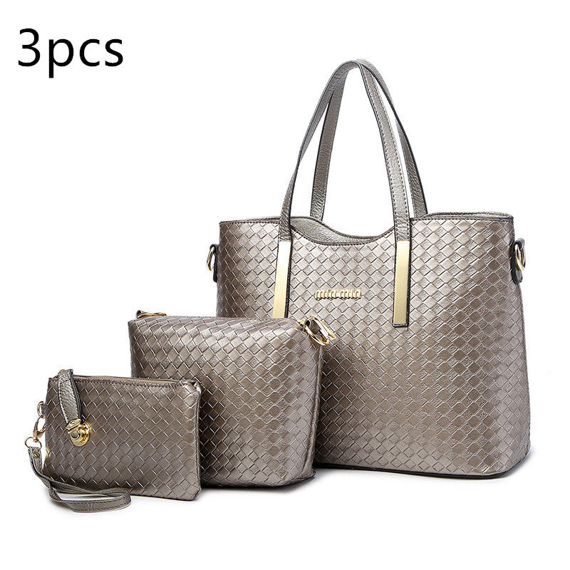 Woven ladies handbag set of 3