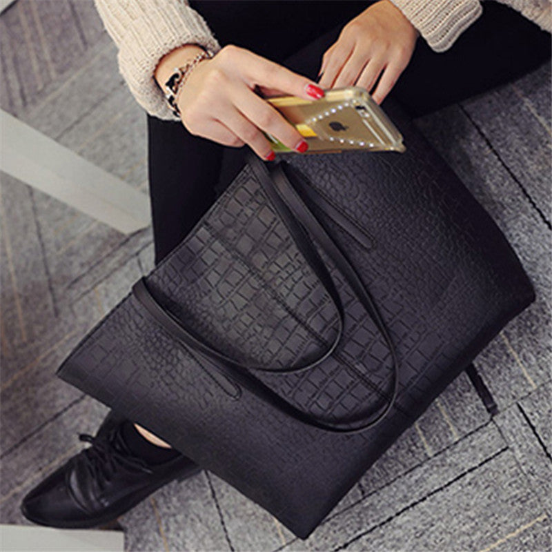 The New Spring and Summer European Women Shoulder Bag
